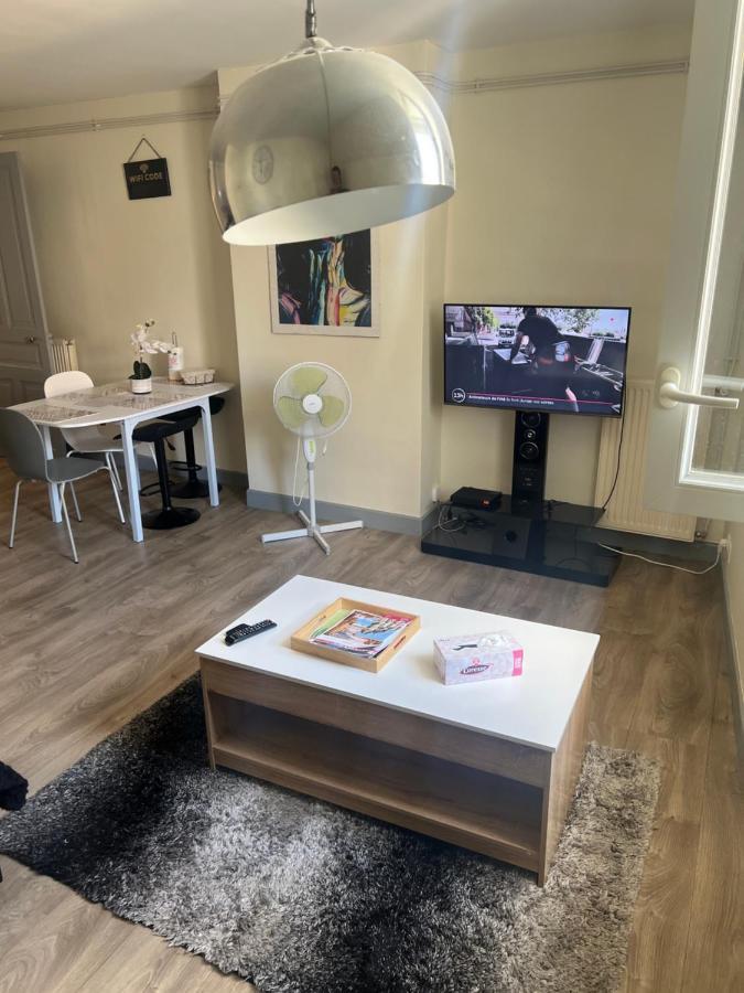 Appartement Hyper Centre Tulle Buitenkant foto